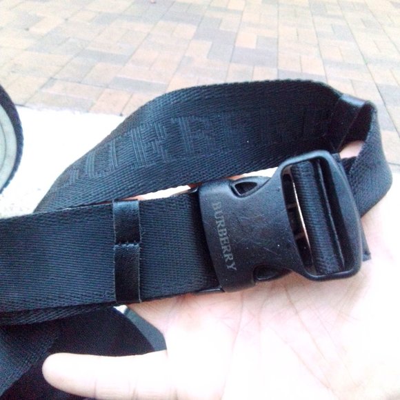 Burberry belt bag - Picture 2 of 4
